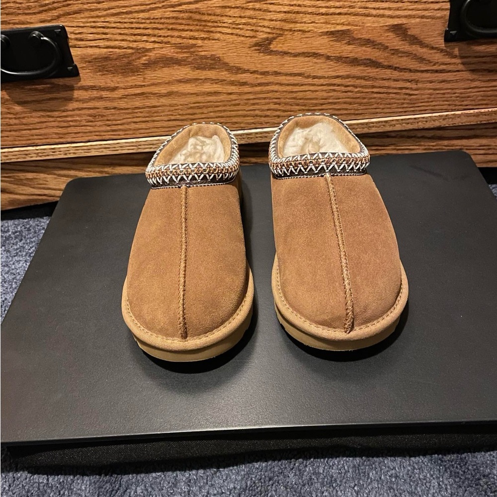 NOT FOR SALE! PLEASE DO NOT BUY! Ugg tasman slipper!